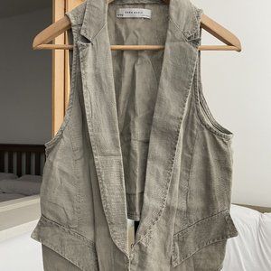 Zara Vest - Small